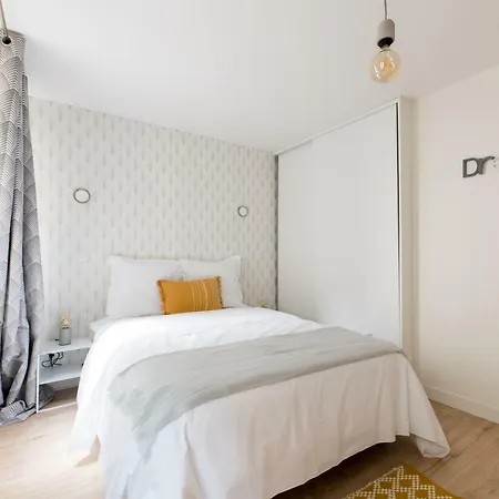 120 Vetiver Apartment